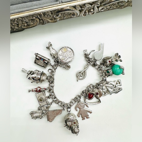 Vintage Sterling Charm Bracelet - Picture 17 of 17